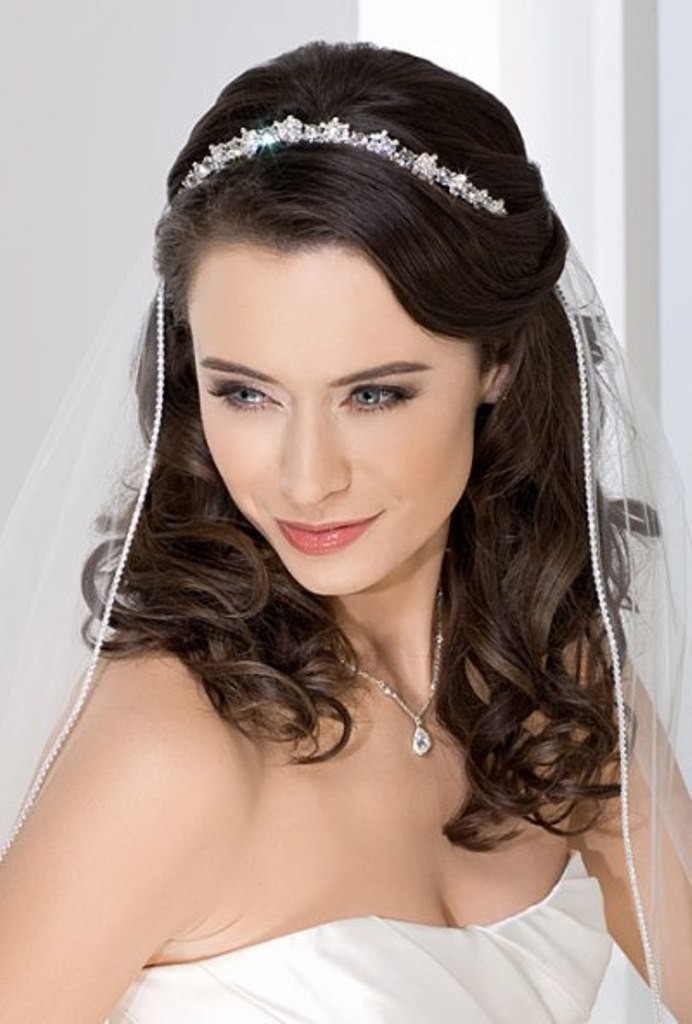 20 Wedding Hairstyles with Tiara Ideas - Wohh Wedding