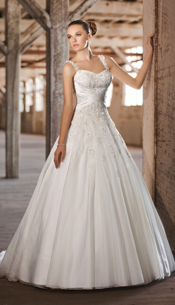 20 Beautiful Dentelle Wedding Dresses Ideas - Wohh Wedding