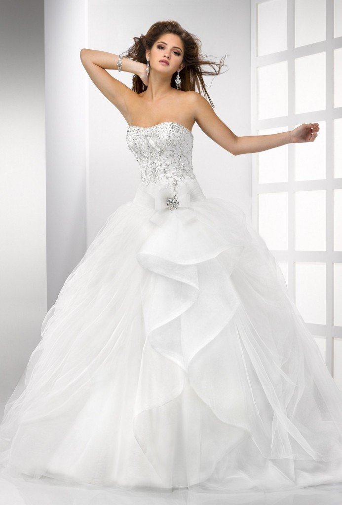 20 Beautiful Big Wedding Dresses Ideas - Wohh Wedding