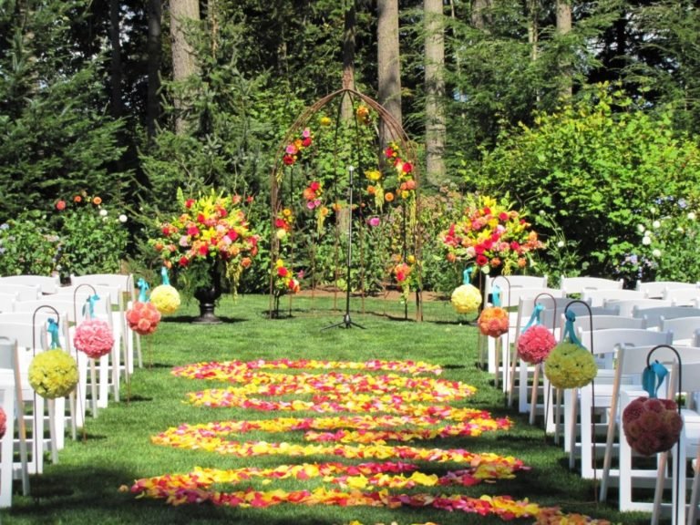 25 Garden Wedding Decorations Ideas
