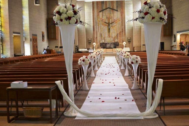 25 Church Wedding Decorations Ideas